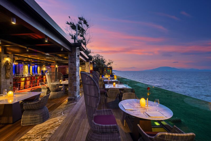 CLUB_HOUSE_RESTAURANT_1400px